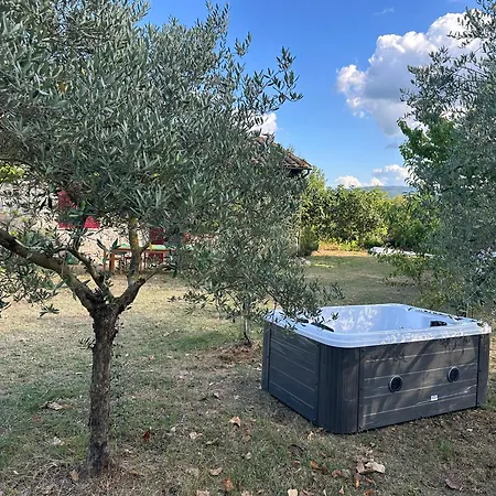 Rustico Con Jacuzzi In Toscana Вилла