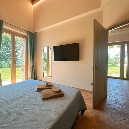 Rustico Con Jacuzzi In Toscana Villa *