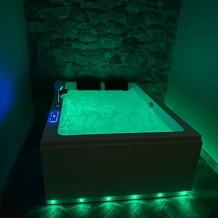 Rustico Con Jacuzzi In Toscana * Lano